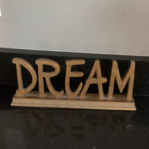GOLD RESIN DREAM SIGN HOME DECOR BEDROOM SLEEP - Picture 1 of 3